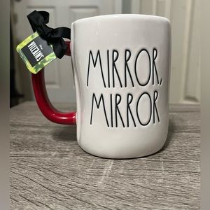 Rae Dunn Disney villians “MIRROR MIRROR” double sided mug NWT*🪞🍎🖤